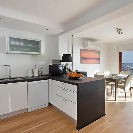 Apartamento Penthouse Frontline Next To